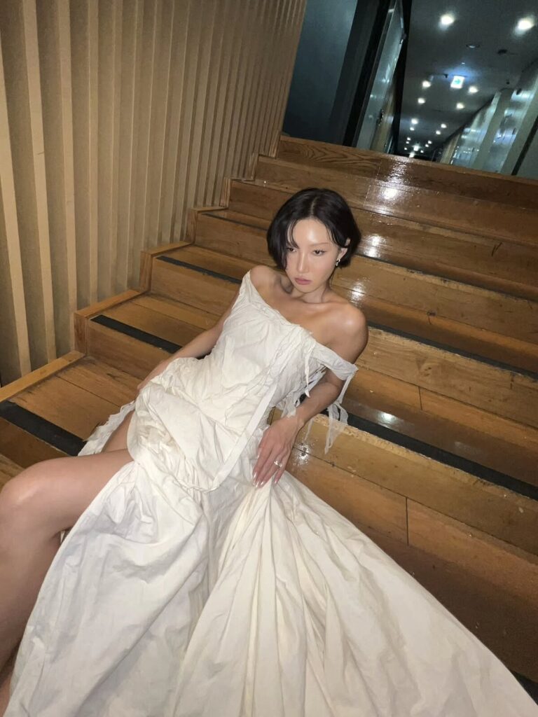 Read more about the article 華莎是誰？身材打破女團標準爆紅，代表作品、男友與18禁舞台爭議一次看